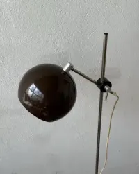 Lampa stojąca duńska idealna vintage brązowa — ujęcie 2