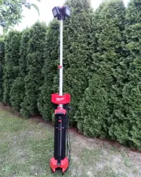 Lampa stojąca Milwaukee M18 HOSALC-0 Gwarancja — ujęcie 2