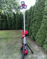 Lampa stojąca Milwaukee M18 HOSALC-0 Gwarancja — ujęcie 4
