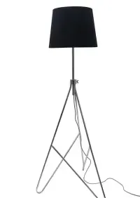 Lampa stojaca podlogowa — ujęcie 2