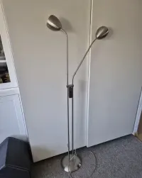 Lampa stojąca podłogowa pokojowa srebrna regulowana 160 cm — ujęcie 2