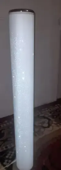 Lampa stojąca rgb — ujęcie 2