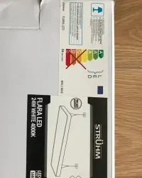 Lampa sufitowa biała — ujęcie 4