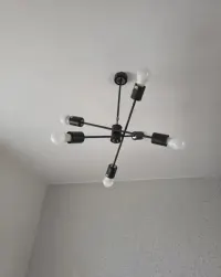 Lampa sufitowa industrialna 6 punktów świetlnych czarna — ujęcie 4