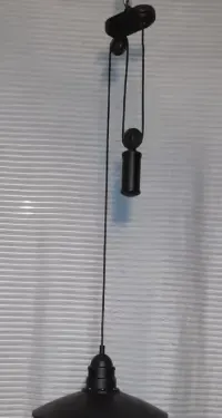 Lampa sufitowa Massive. Regulowana. — ujęcie 5