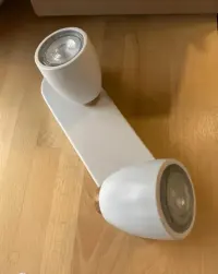 Lampa sufitowa podwójna GU10, biała, regulowana – jak nowa — ujęcie 4