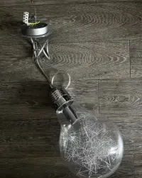 Lampa sufitowa - żarówka — ujęcie 5