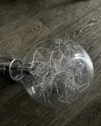 Lampa sufitowa - żarówka — ujęcie 2