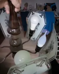 Lampa sufitowa.zyrandol piękny i nieuszkodzony 6 ramienny z 80-tych . — ujęcie 5