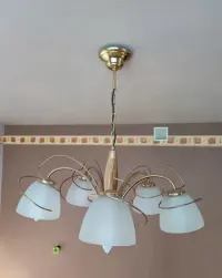 Lampa w stylu klasycznym — ujęcie 3