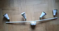 Lampa wiszaca 4 oprawy Led, biała — ujęcie 2