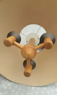Lampa wisząca drewniana — ujęcie 4