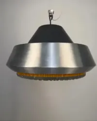 Lampa wisząca Space Age, aluminium i szkło bursztynowe, lata 70. — ujęcie 5