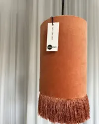 Lampa wisząca Velvet od Madam Stoltz
Lampa nowa, z metką — ujęcie 3