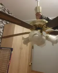 Lampa z wentylatorem — ujęcie 2