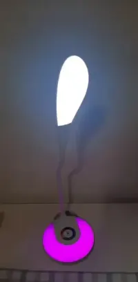 Lampka biurkowa Led — ujęcie 2