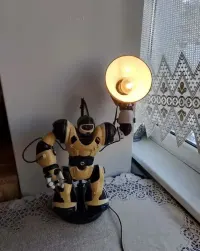 Lampka nocna - robot WowWee — ujęcie 2