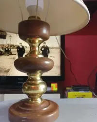 Lampka nocna z abazurem z czasów PRL — ujęcie 4