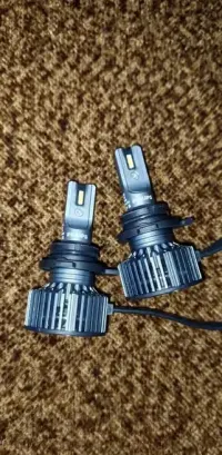 LED hir2 Philips ULTINON PRO 3022 opel toyota PX22d 9012 — ujęcie 2