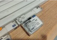 Listwy oświetleniowe Ikea Sanda szyny lampa system mocowania — ujęcie 4