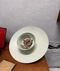 Louis Poulsen / Poul Henningsen – lampa wisząca PH 4/3  Dania — ujęcie 5