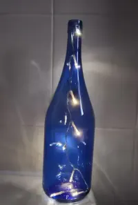 Niebieska lampka butelka led blue lamp Liebfrauenmilch resling handmad — ujęcie 4