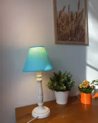 PILNIE drewniana lampa stołowa biurkowa + żarówka led prowansalska boho skandi gwint e14 — ujęcie 5