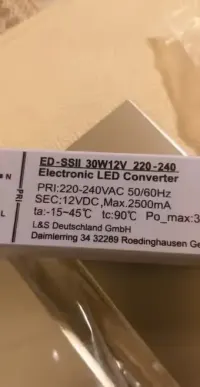 Podszawkowy komplet oświetlenia led dotyk — ujęcie 4