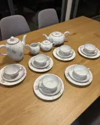 Przepiękna stara porcelana — ujęcie 2