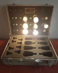 Przyrząd walizka do prezentacji i testowania źródeł światła, LED CFL Halogen, nowy — ujęcie 5