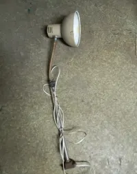 Stara lampa do warsztatu PRL — ujęcie 5