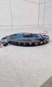 Taśma led ws2812b rgb adresowalna ip65 5m 30 led/m — ujęcie 3