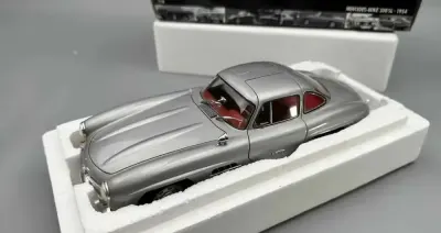 1:18 Mercedes 300 SL Gullwing (W198) 1954 Minichamps — praca Jakub, Warszawa