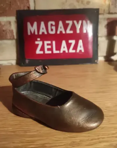 but bucik mosiężny — praca migotka44, Fabianki