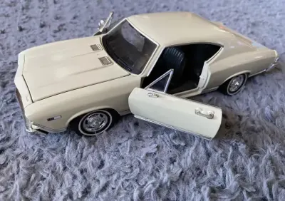 Chevrolet Chevelle SS -396   skala 1/24 - Lamborghini  skala 1/18 — praca Krystyna, Kraków