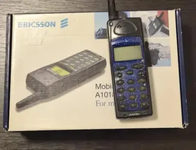 Dla kolekcjonerów stary telefon komórkowy smartfon Sony Ericsson a1018 — praca Łukasz, Pietrowice Wielkie