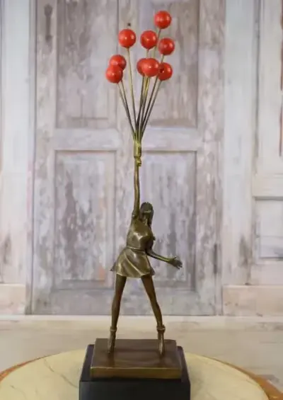 Dziewczyna z Balonami - BANKSY - Nowoczesna Statuetka - Figura z Brązu — praca AntykiDecco, Kraków