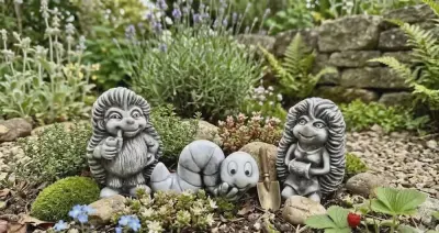 Figurki recznie robione jeż jeże ogrodowe robak ogrodowy figurki do ogrodu dekoracja ogrodowa — praca uraz3, Wrocław