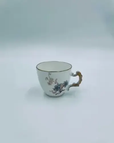 Filiżanka kolekcjonerska porcelanowa Vintage — praca Monika, Przekora