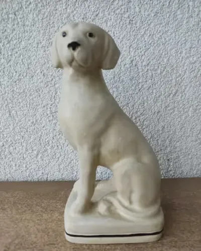 Kamienna figurka labrador — praca Przemek, Włocławek