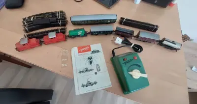 Kolejka elektryczna  Fleischmann HO 1306 + 1306 F z lat 60  70. T — praca Prywatna, Puck