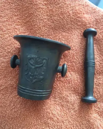 Kolekcjonerski moździerz mosiężny  z herbem Wrocławia — praca Basia, Gorzyce