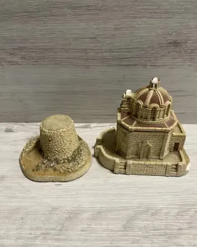 Kolekcjonerskie miniatury budynków — praca Nina, Rzeczyca Ziemiańska-Kolonia
