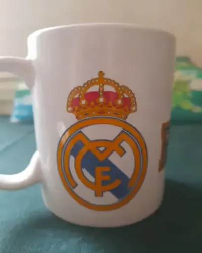 Kubek  oficial   REAL   MADRYT .* — praca Monika, Skawina