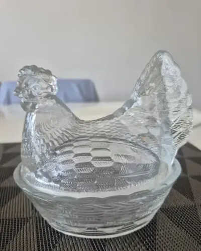 Kura szklana Ząbkowice 13cm — praca Mariusz, Otwock Wielki