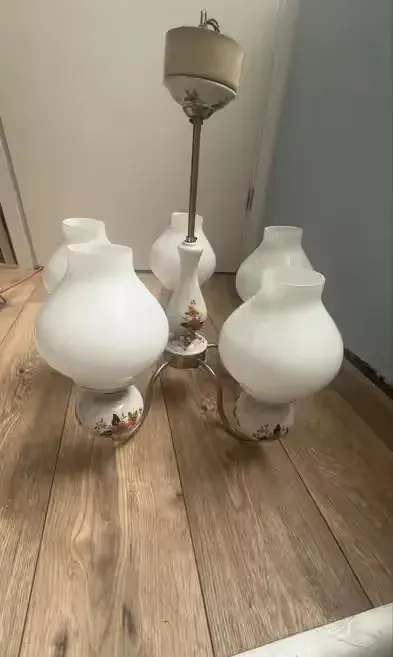Lampa wisząca retro / PRL – 5-kloszowa – sprawna — praca Milena, Poznań