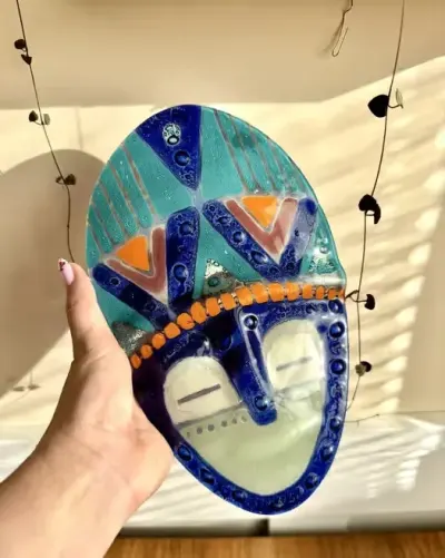 Maska ze szkła sztuka afrykańska dekoracja etniczna rękodzieło handmade — praca Vintage_home_wro, Wrocław