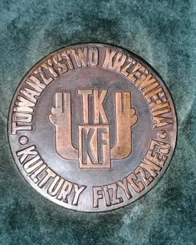 Medal TKKF - Za Zasługi w Upowszechnianiu Kultury Fizycznej + ETUI — praca Ela, Włocławek