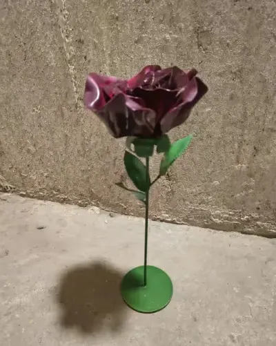 Metalowa róża, Dzien Kobiet, urodziny – rękodzieło, handmade — praca JAN, Bydgoszcz