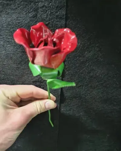 Metalowa róża, Dzien Kobiet, urodziny – rękodzieło, handmade — praca JAN, Bydgoszcz